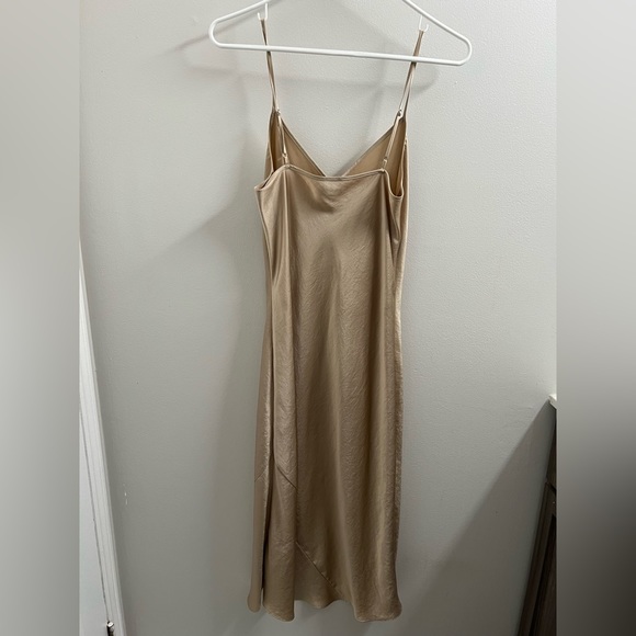 Wilfred gold slip dress size xs. Perfect condition. Only worn a few times. - Picture 2 of 3